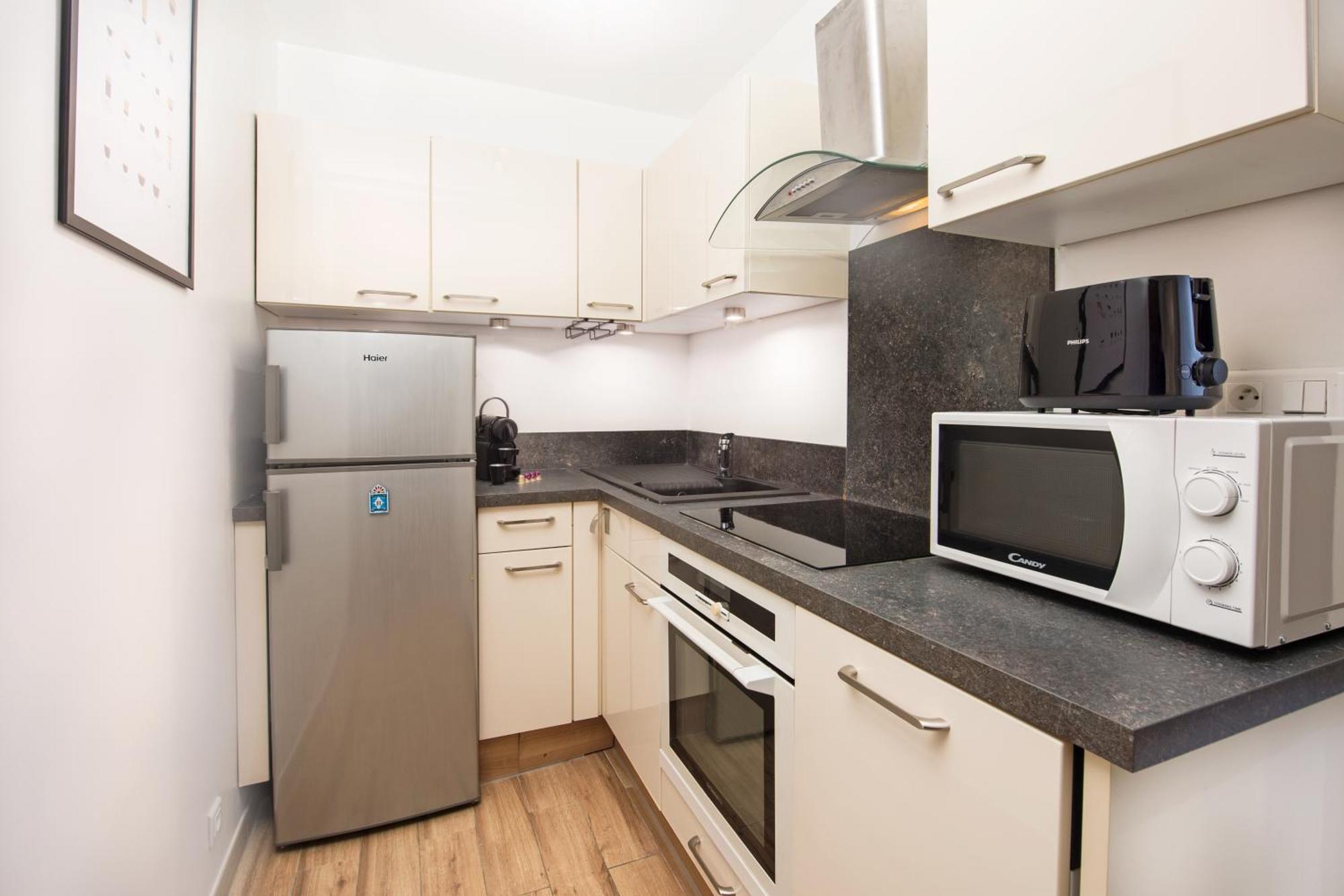 Appartement Renove - Terrasse - Parking - Bm นีซ ภายนอก รูปภาพ