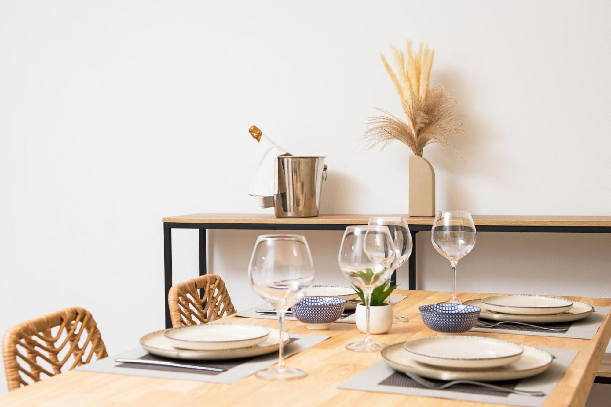 Appartement Renove - Terrasse - Parking - Bm นีซ ภายนอก รูปภาพ